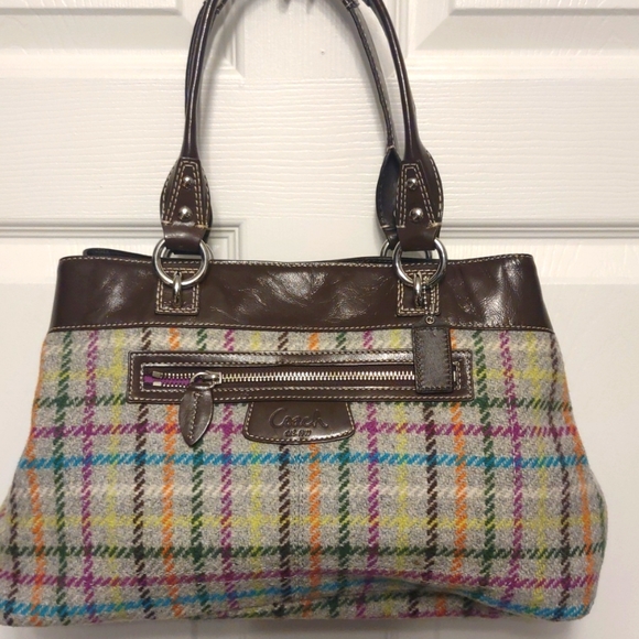 Coach - Picture 1 of 5